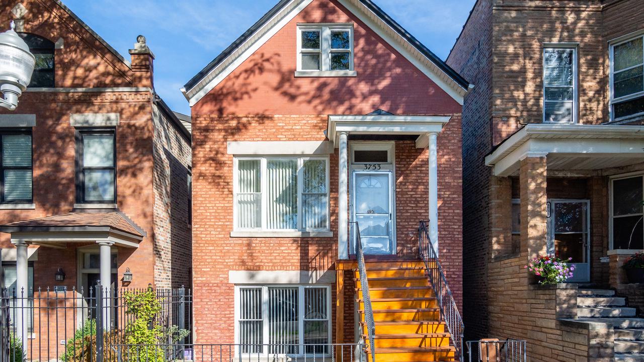 3753 S Hermitage Ave., Chicago, IL 60609
