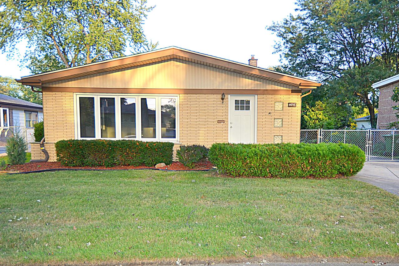 10545 Lawler Ave., Oak Lawn, IL 60453