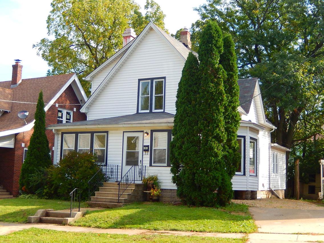 604 Dekalb Ave., Dekalb, IL 60115