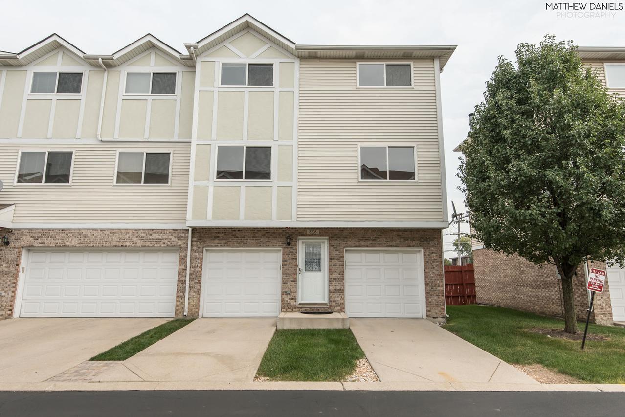 8208 Rachel Ln., Justice, IL 60458