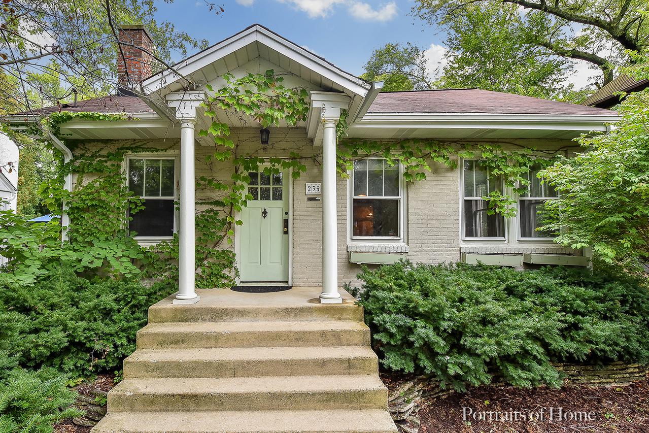 235 Forest Ave., Glen Ellyn, IL 60137