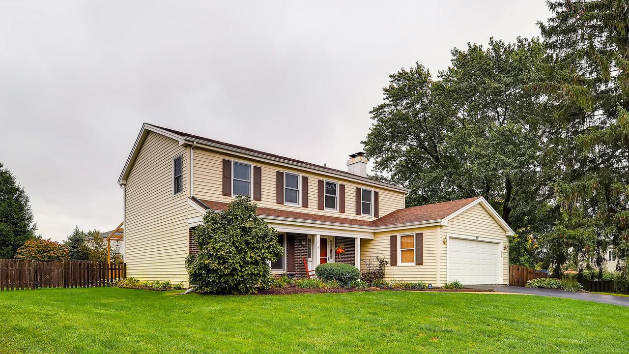 561 Westminster Pl., Mundelein, IL 60060