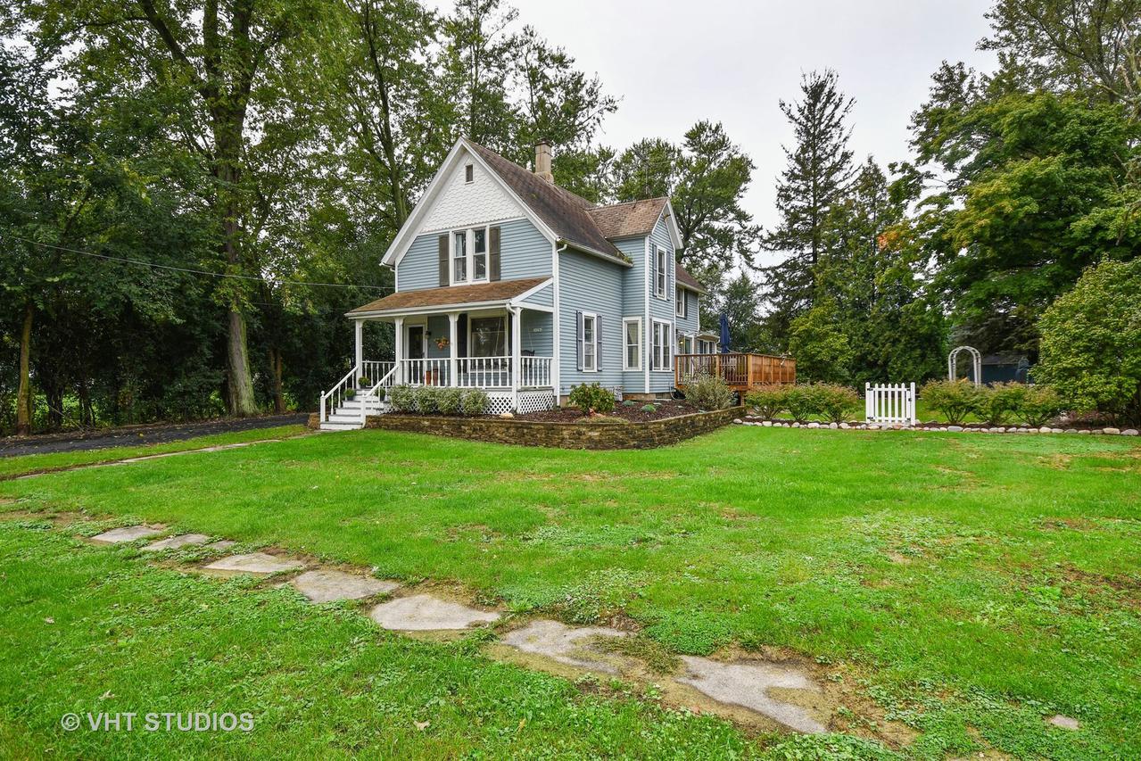 1N154 Lafox Rd., La Fox, IL 60147