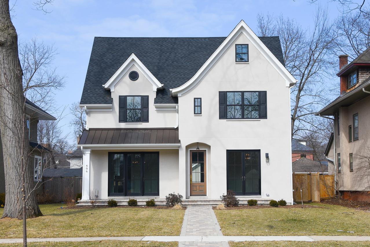 606 Washington Ave., Wilmette, IL 60091