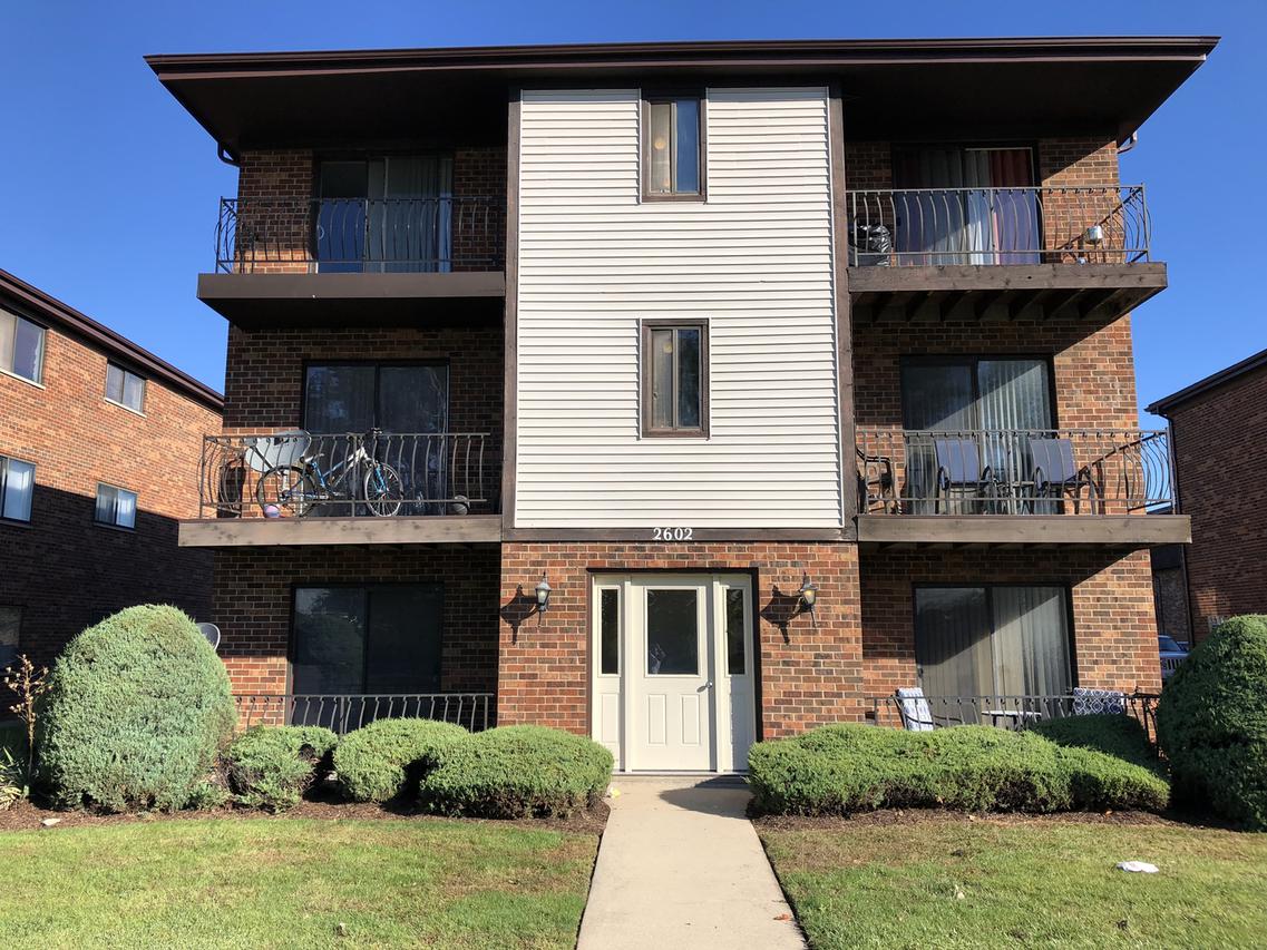 2602 E State St. #3A, Burnham, IL 60633