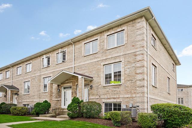 183 N East River Rd. #C1, Des Plaines, IL 60016