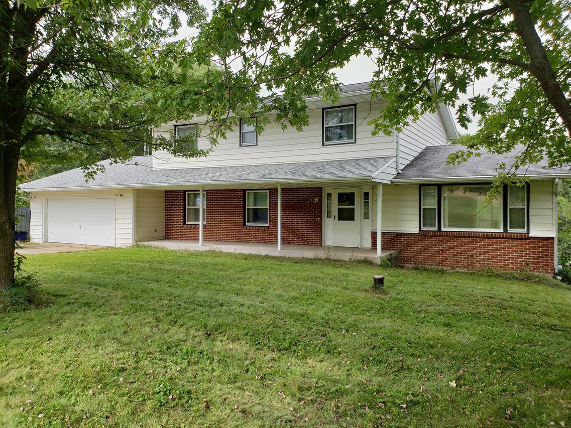 16100 W Hazelview Rd., Polo, IL 61064