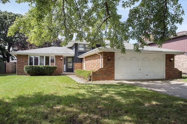 10704 S Meadow Ln., Palos Hills, IL 60465