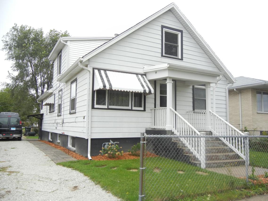 7149 W 71st St., Nottingham Park, IL 60638