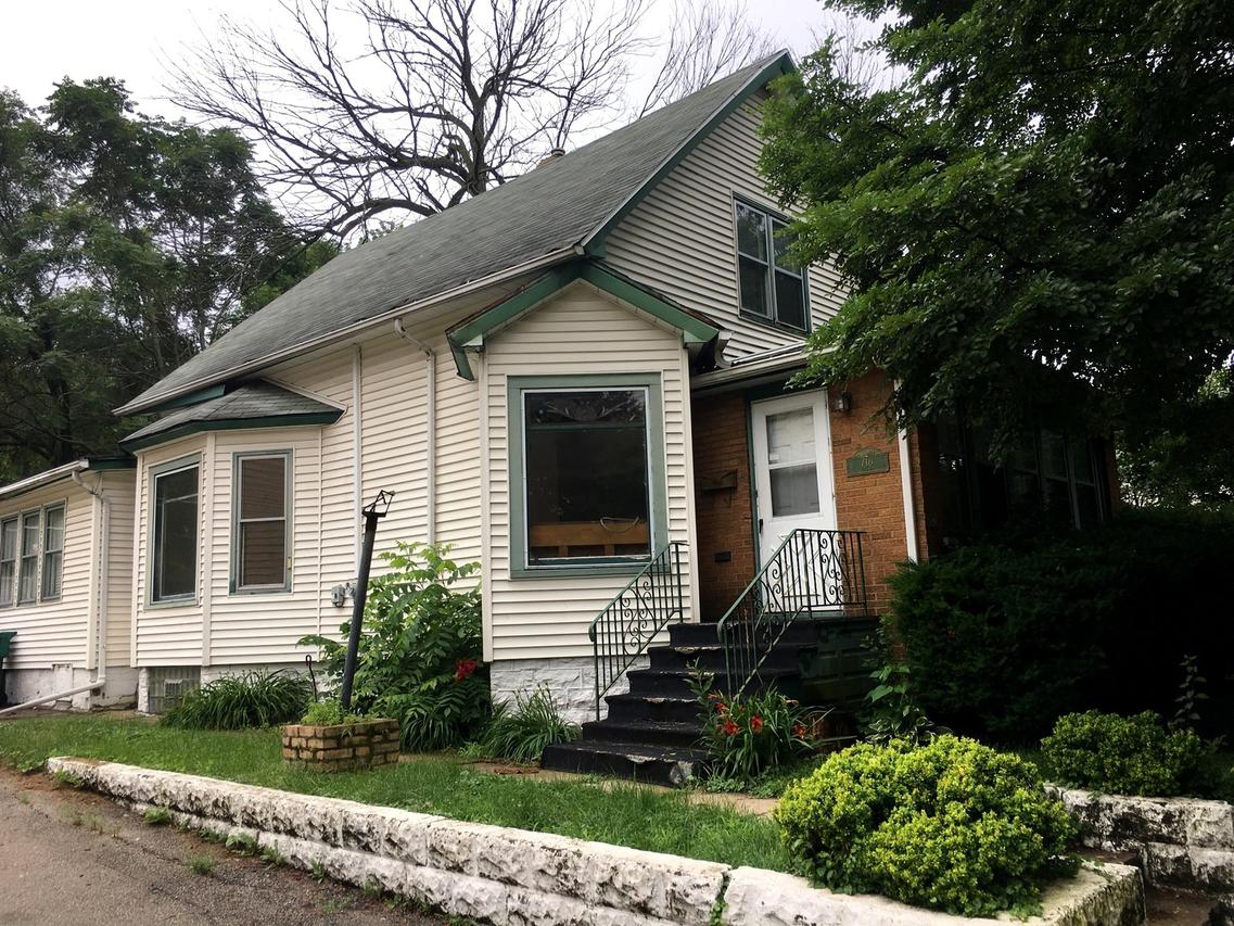 716 Oneida St., Joliet, IL 60435