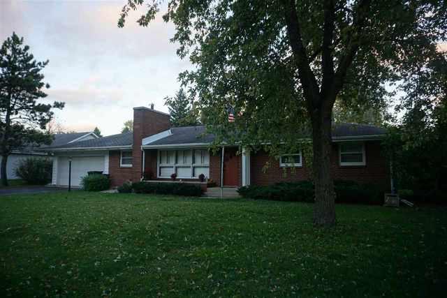10835 2nd St., Roscoe, IL 61073