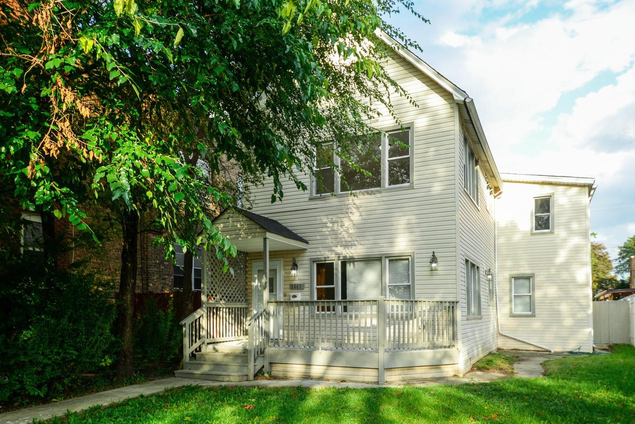 2543 N Neva Ave., Chicago, IL 60607