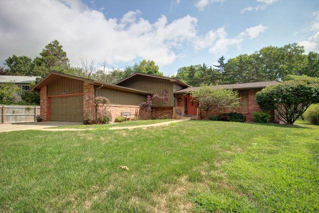 42 Maple Ct., Champaign, IL 61822