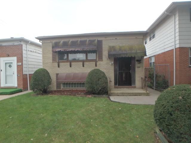 11519 S Throop St., Chicago, IL 60643