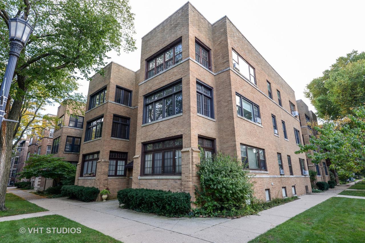 122 Keeney St. #3, Evanston, IL 60202
