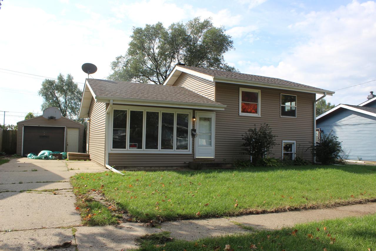 1117 Ramona Ter., Machesney Park, IL 61115