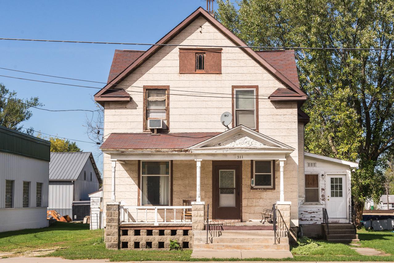 311 W Main St., Kirkland, IL 60146