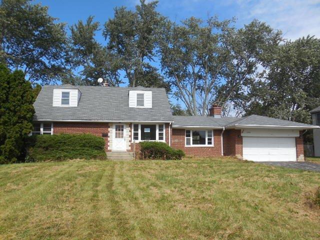 2006 Maplewood Rd., Northbrook, IL 60062