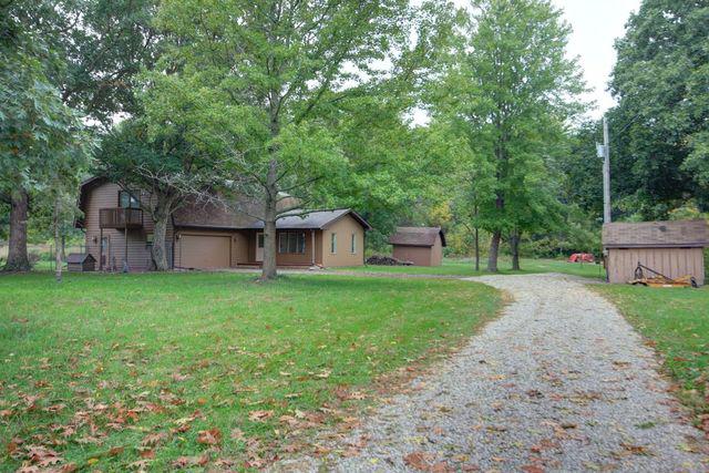 19 County Road 500, Sadorus, IL 61872