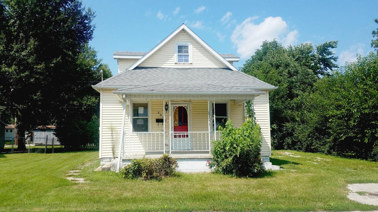 205 E 10th St., Georgetown, IL 61846