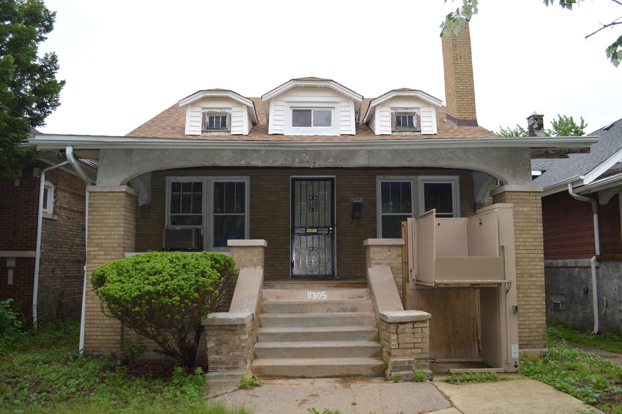 11305 S Lowe Ave., Chicago, IL 60628