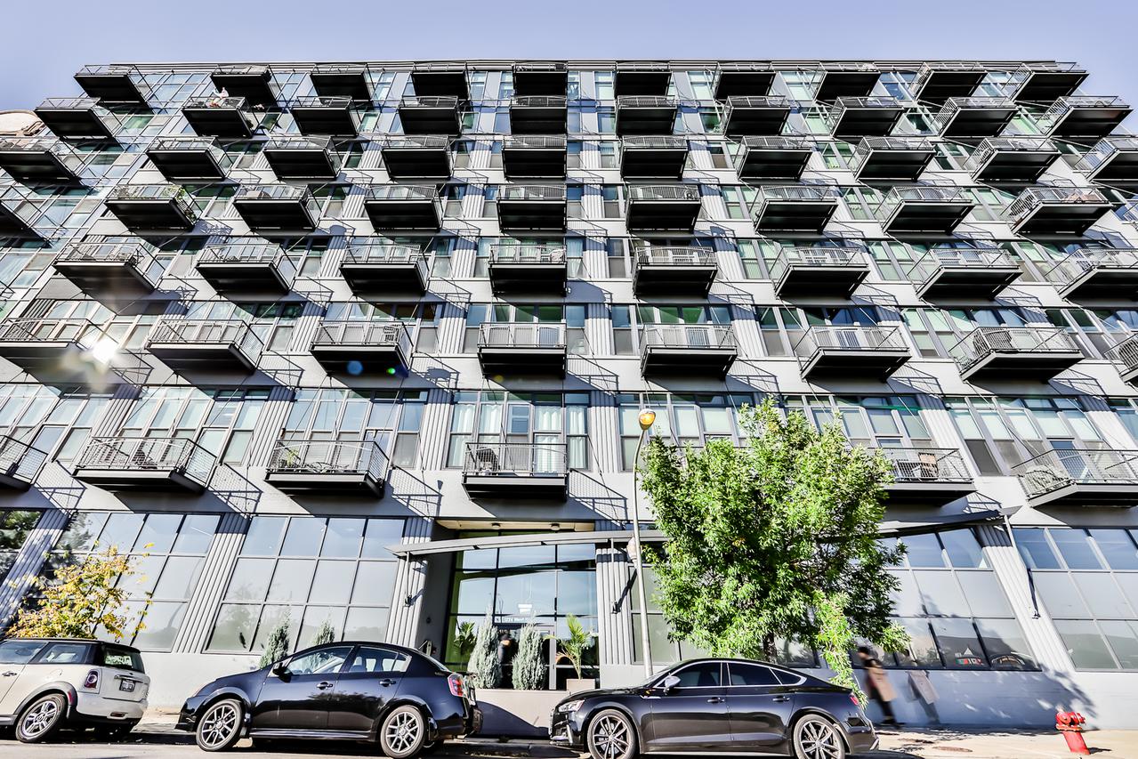 1224 W Van Buren St. #813, Chicago, IL 60607