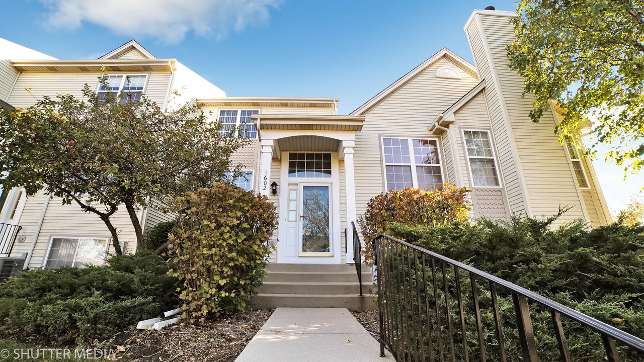 1602 Silvergate Ct., Gurnee, IL 60031