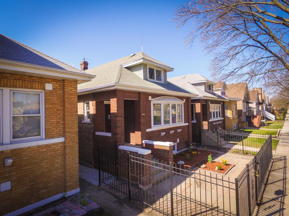 4831 W School St., Chicago, IL 60641