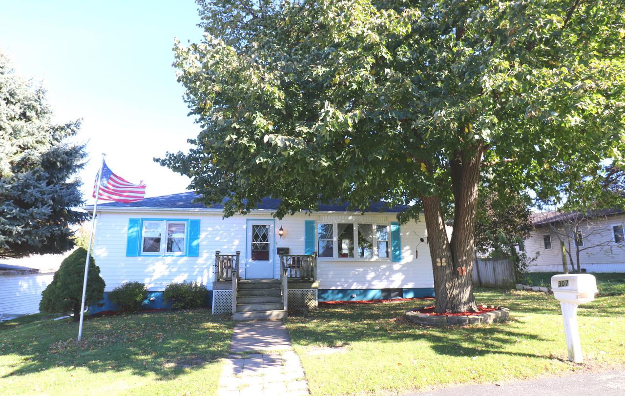 307 Jefferson St., Ridott, IL 61067