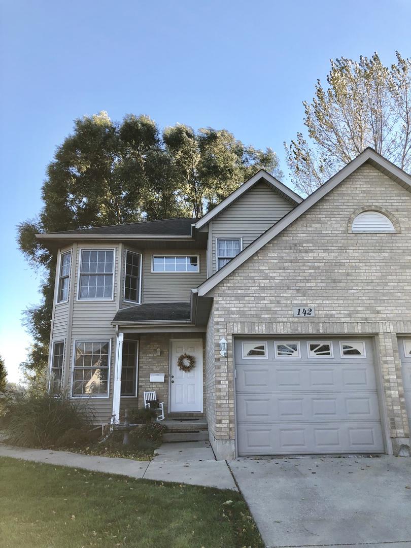 142 Mclaren Dr., Sycamore, IL 60178