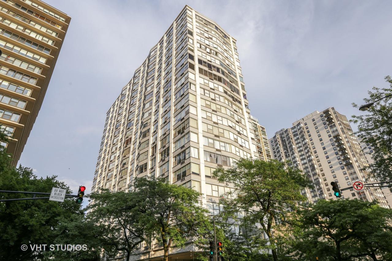 5757 N Sheridan Rd. #10G, Chicago, IL 60660