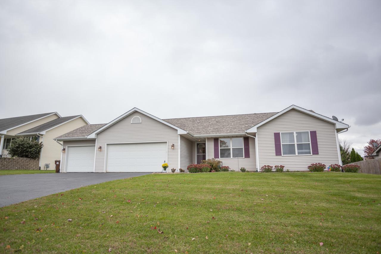 7609 Hawks Ridge, Machesney Park, IL 61115