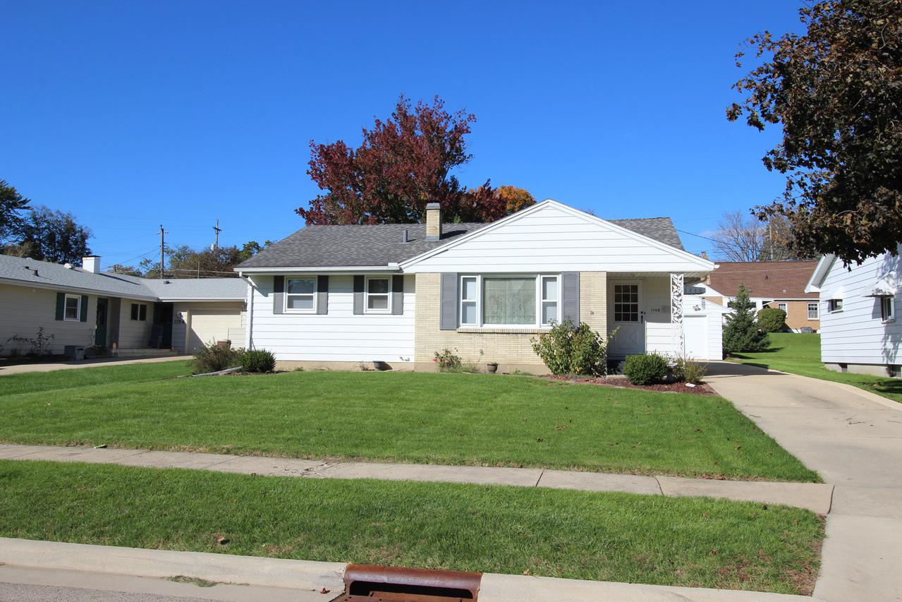 1148 W Logan St., Freeport, IL 61032