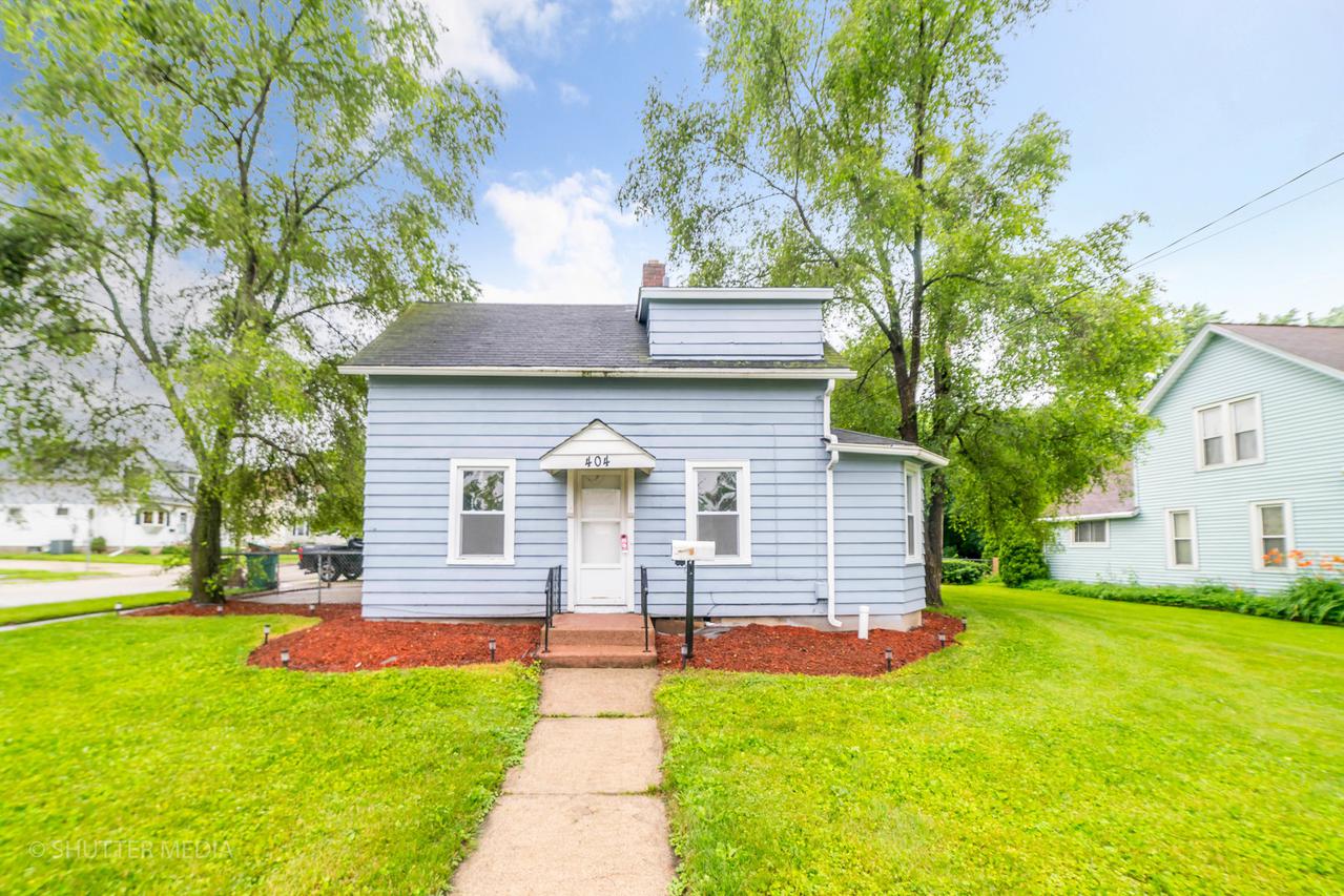 404 Charles St., Sycamore, IL 60178