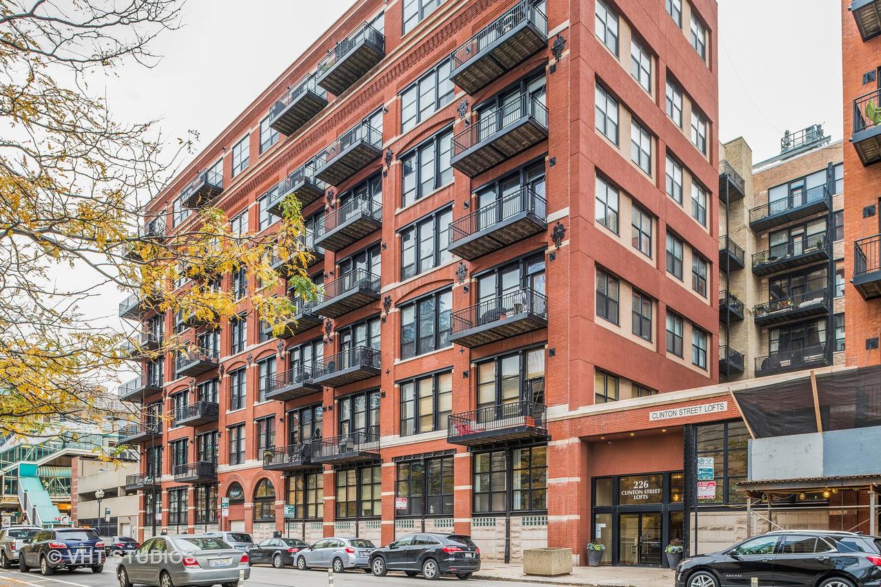 226 N Clinton St. #324, Chicago, IL 60661