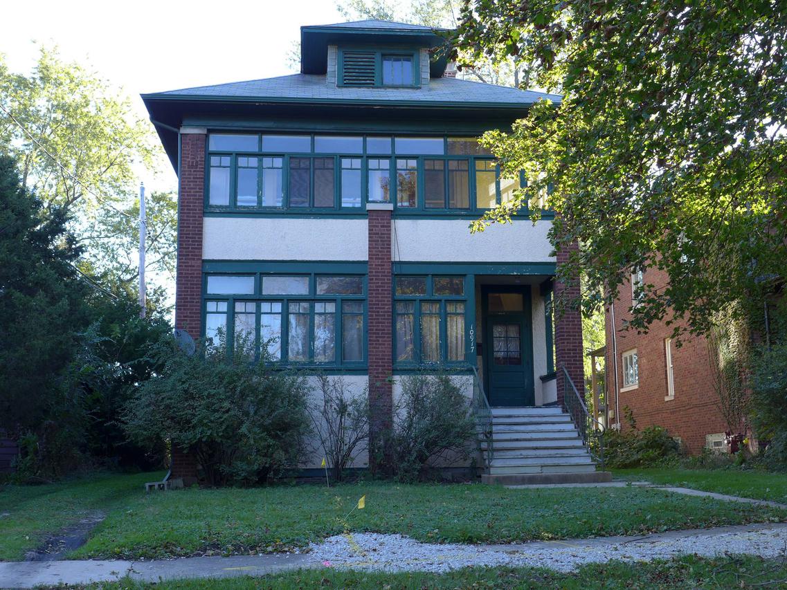 10917 S Oakley Ave., Chicago, IL 60643