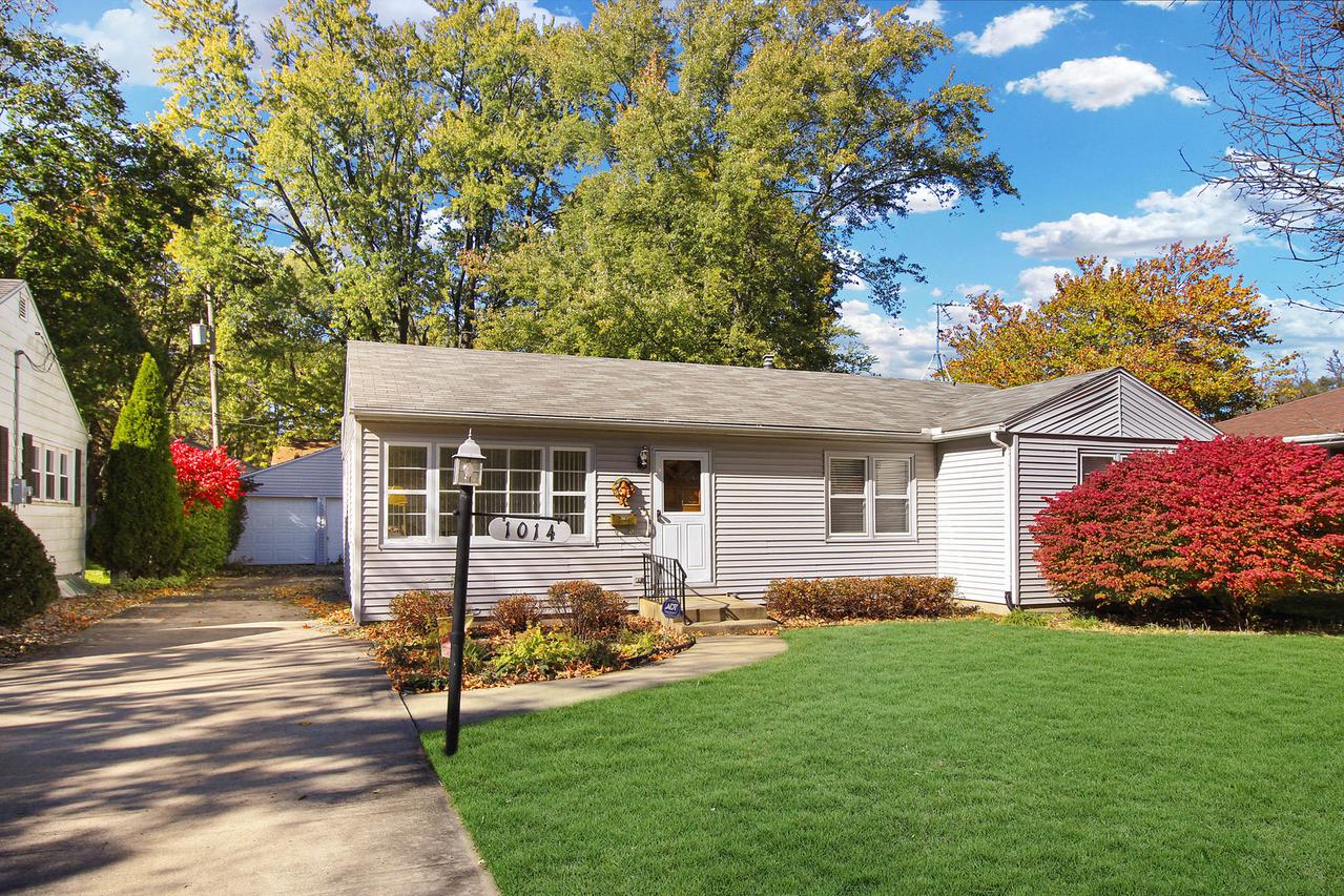 1014 S School Ave., Freeport, IL 61032