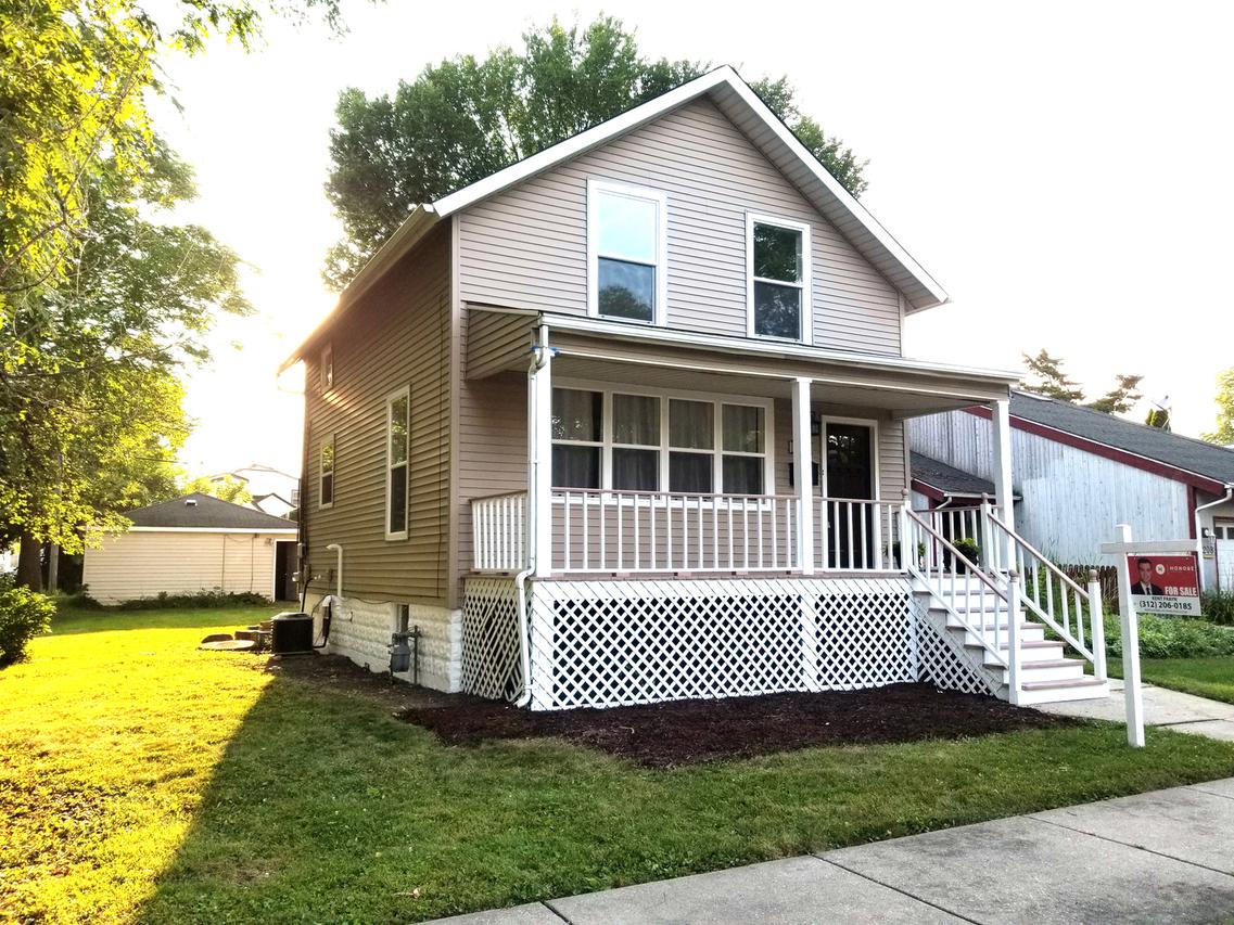 212 Sawyer Ave., La Grange, IL 60525