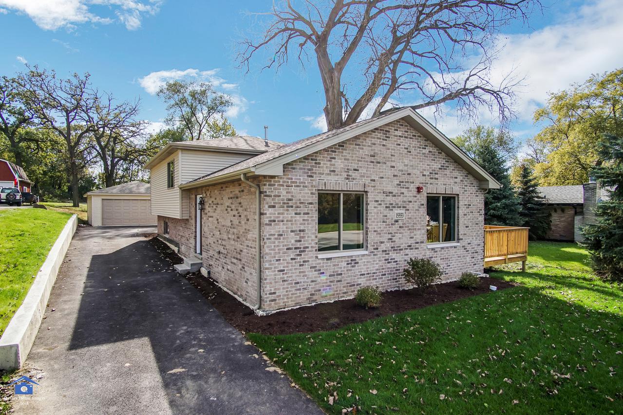 15553 Waverly Ave., Oak Forest, IL 60452