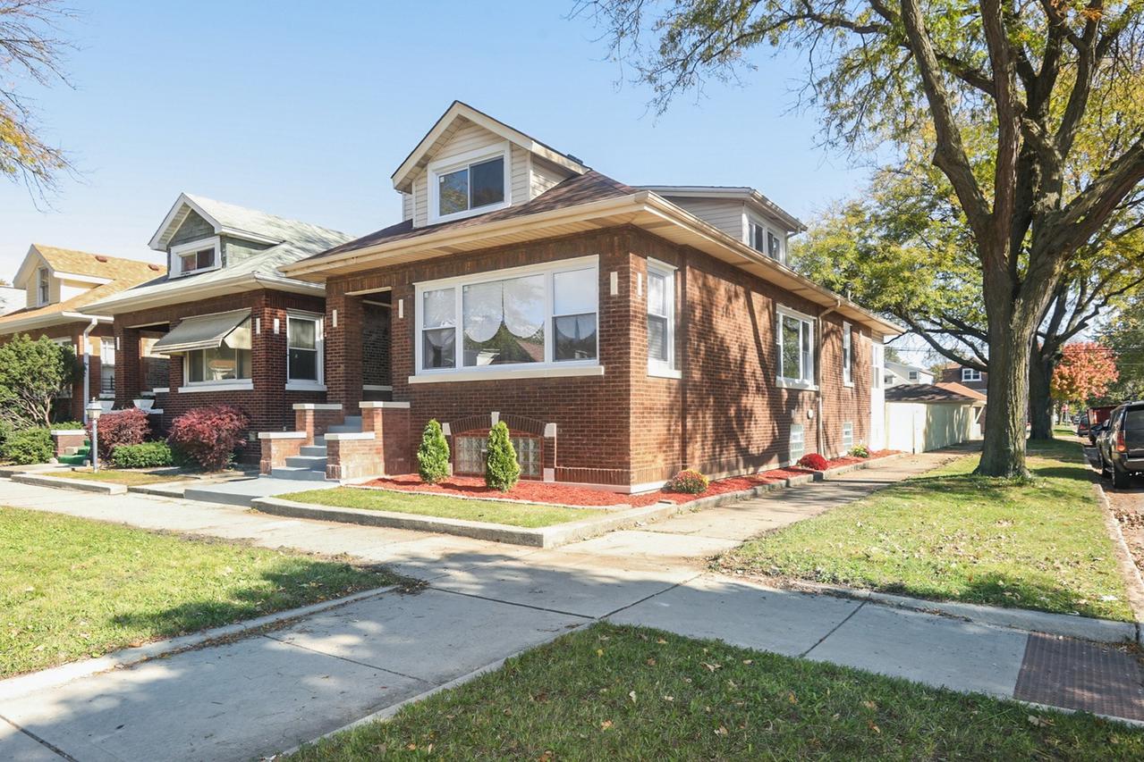 7759 S Calumet Ave., Chicago, IL 60619