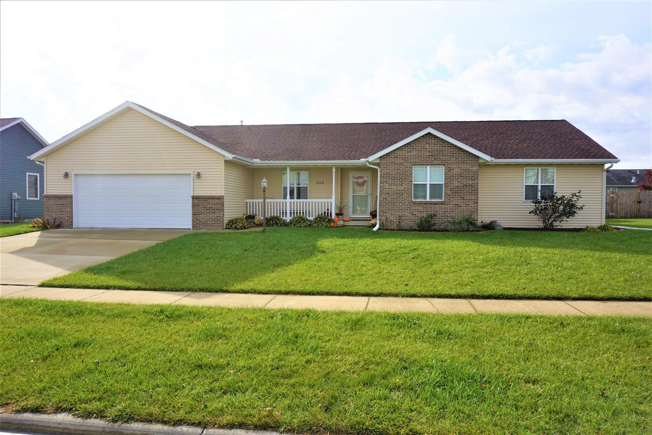 303 Robert Dr., Fisher, IL 61843