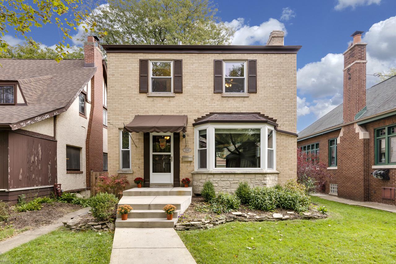 9549 S Hamilton Ave., Chicago, IL 60643