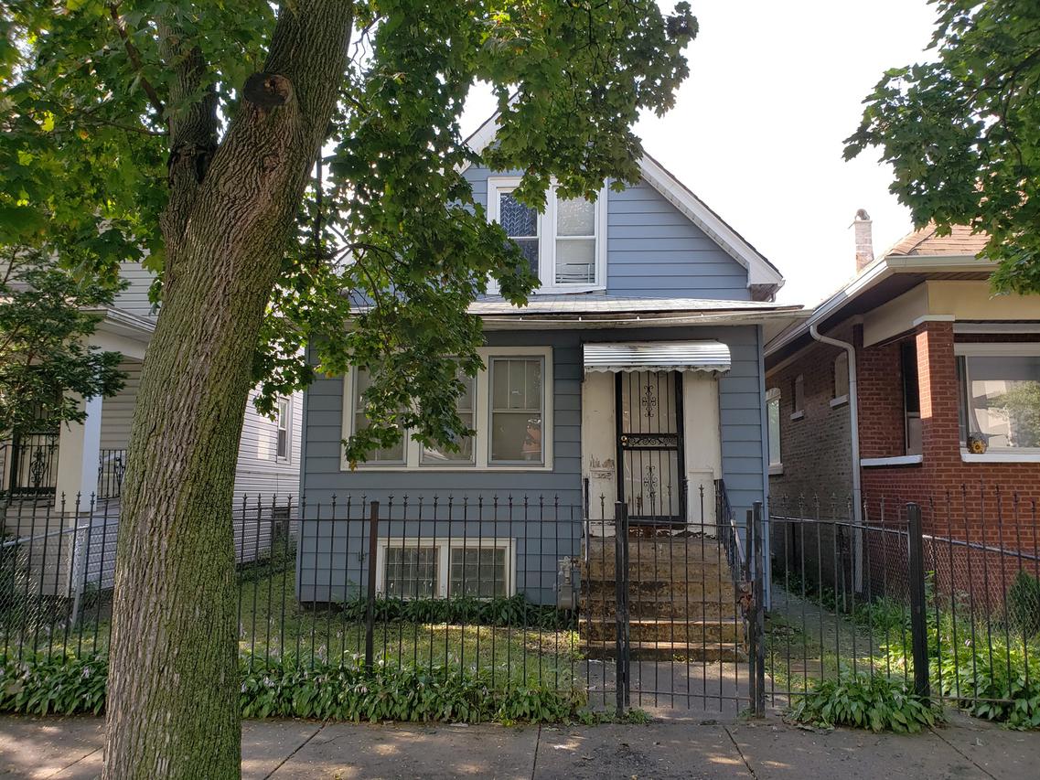 1052 N Lawler Ave., Chicago, IL 60651