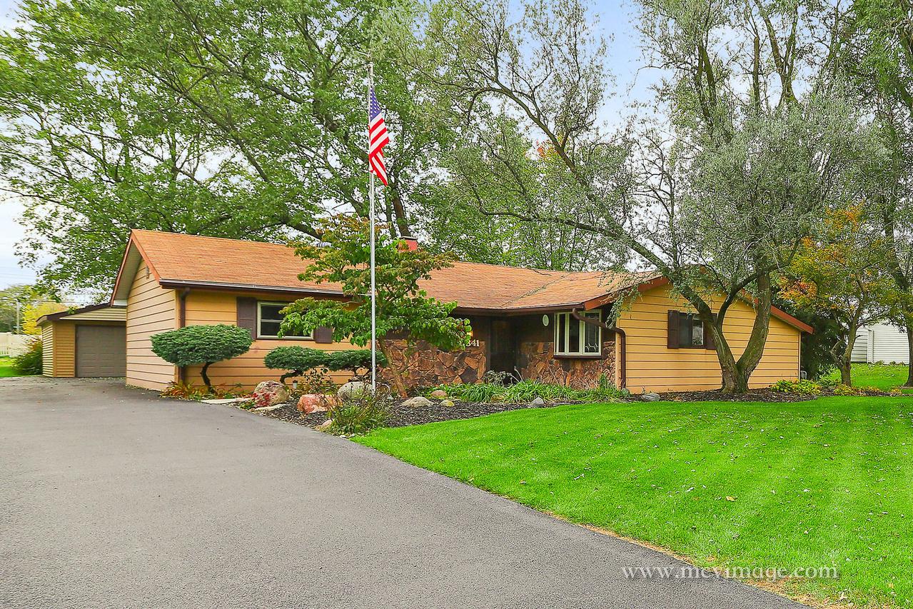 8841 Chadbourn Dr., Orland Park, IL 60462