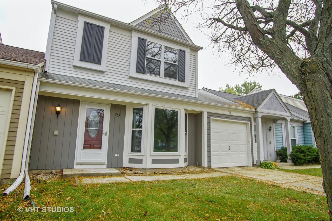 763 Taft Cir., Hanover Park, IL 60133