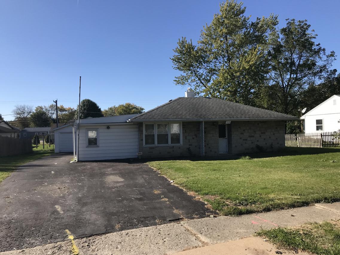 1910 Innercircle Dr., Crest Hill, IL 60403