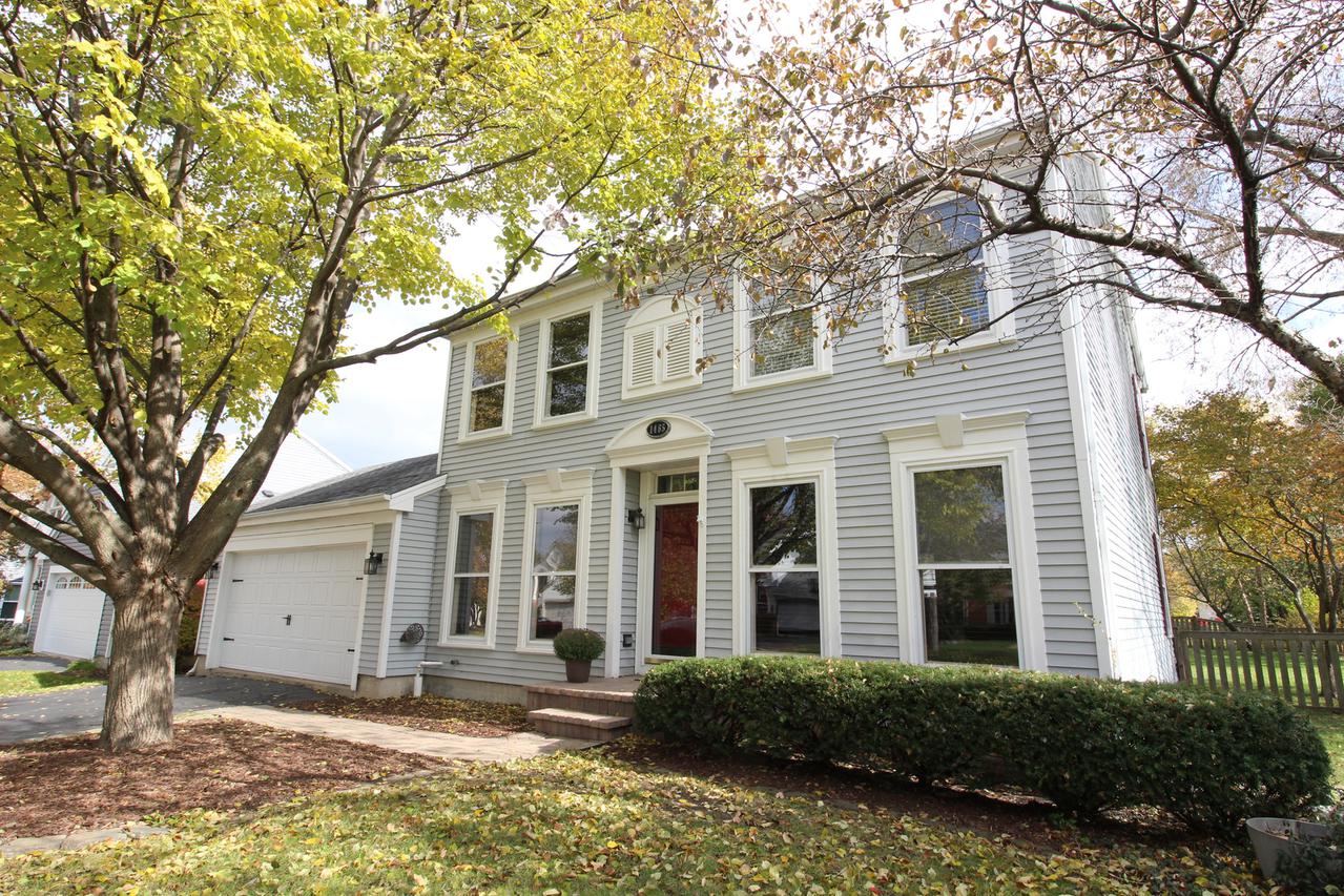 1465 Tanglewood Dr., Crystal Lake, IL 60014