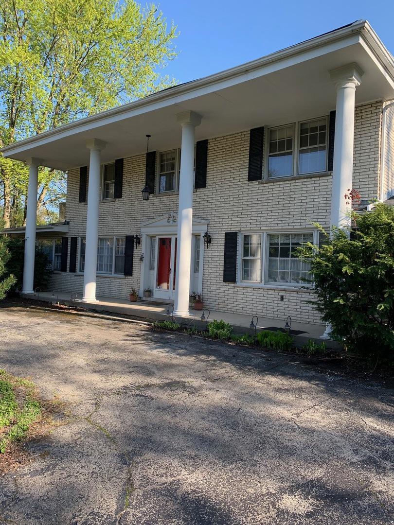 21 Park Ln., Golf, IL 60029