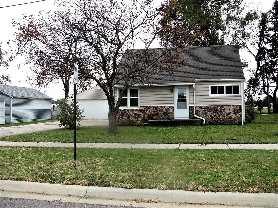 721 Copper Dr., Machesney Park, IL 61115
