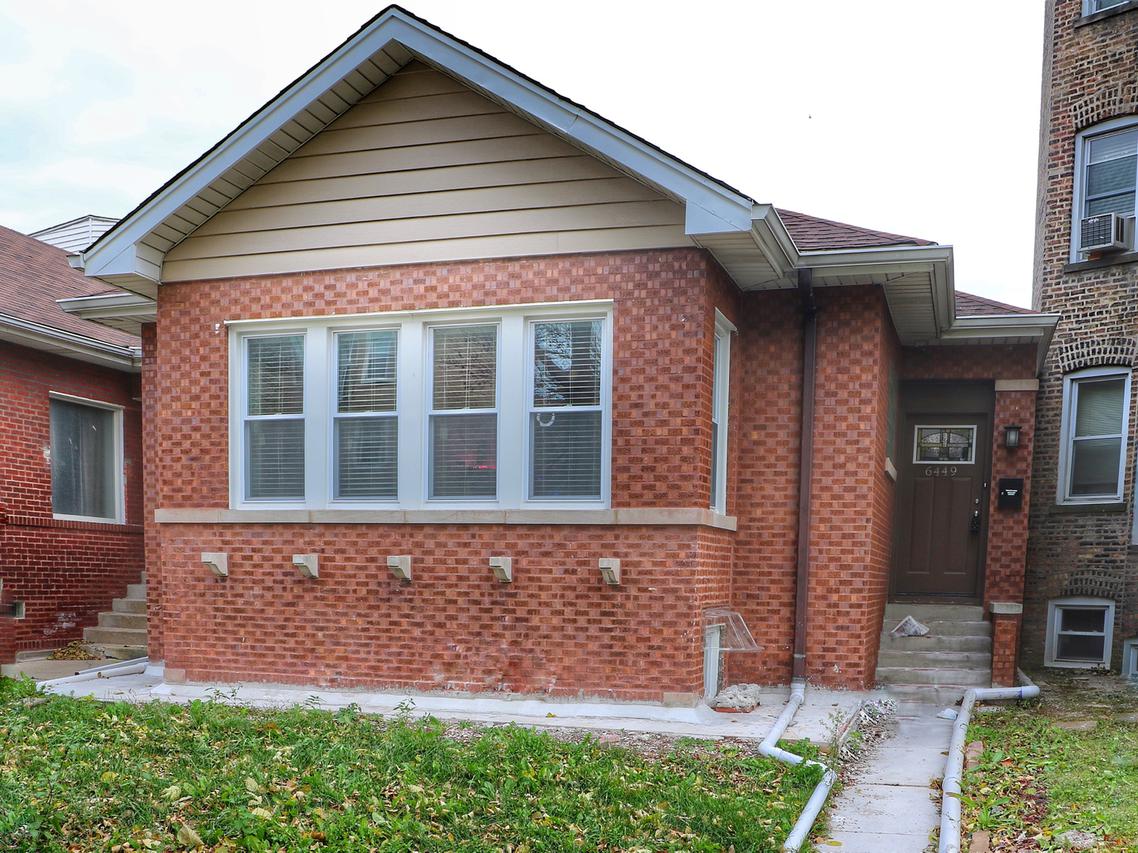 6449 N Fairfield Ave., Chicago, IL 60645
